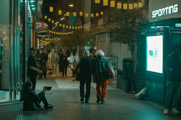 Carport solaire: l'abri idéal pour votre voiture électrique